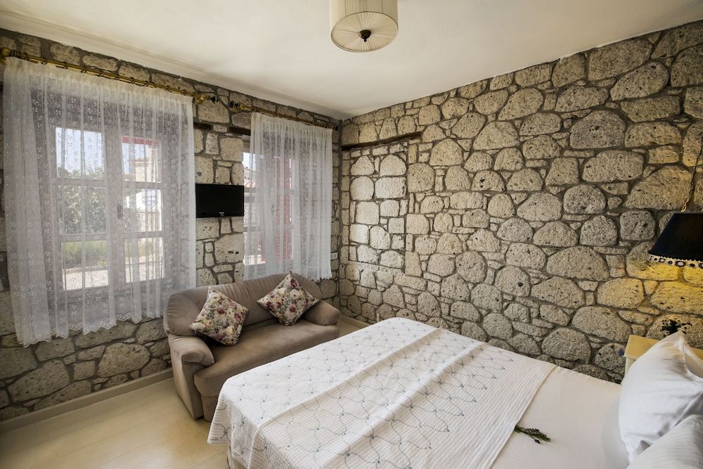 Mercan Kosk Alacati Standard Room 9