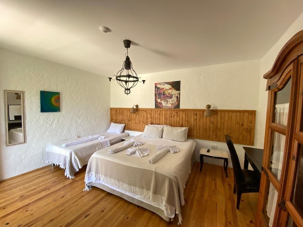 undefined Alacati Albatross Hotel 4