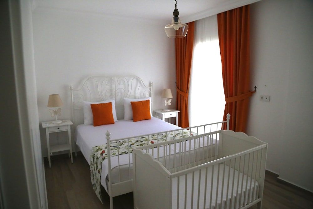Bellapais 58 Luxury Cesme Luxury Double Room 6