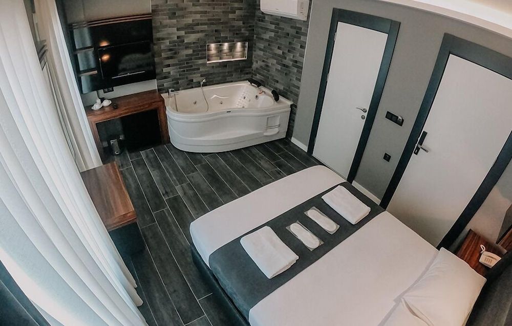 undefined Cesme Marin Butik Otel 4