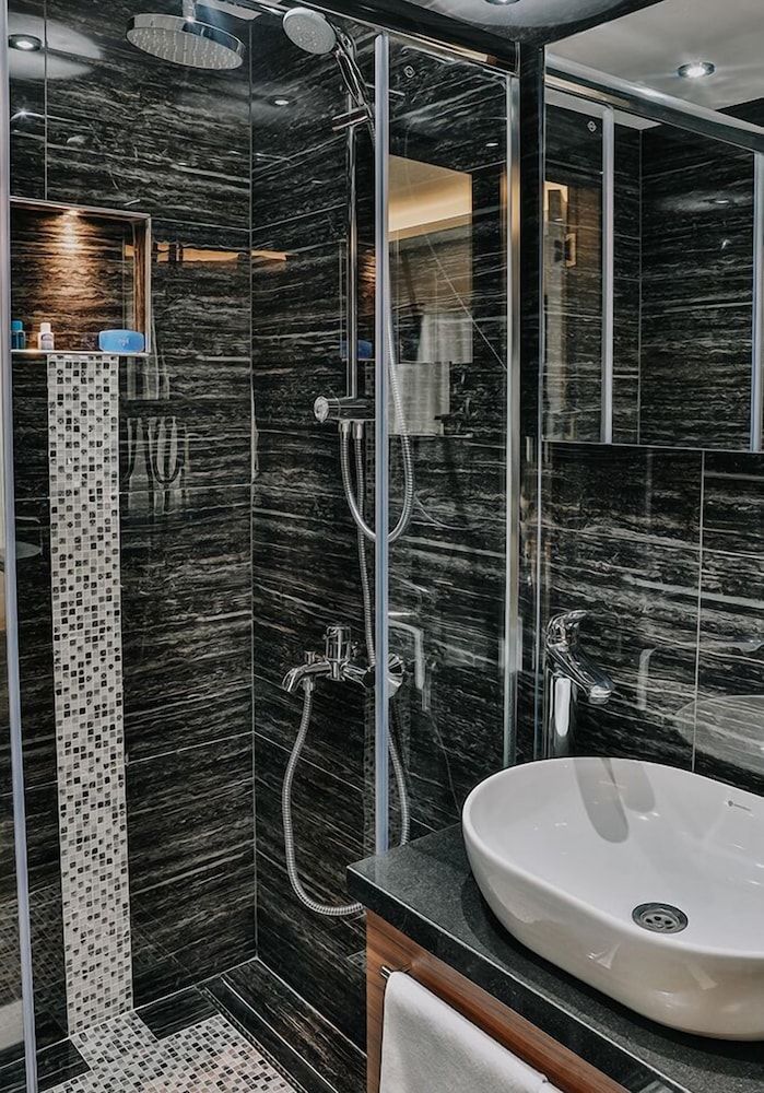 Cesme Marin Butik Otel Deluxe Triple Room 4