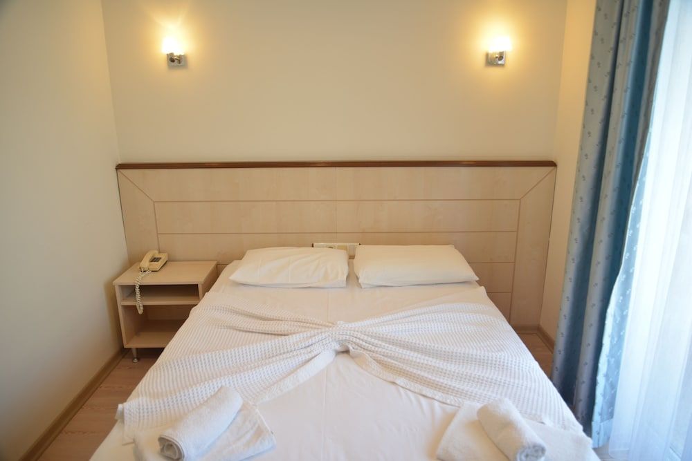 undefined Ayhan Otel 6