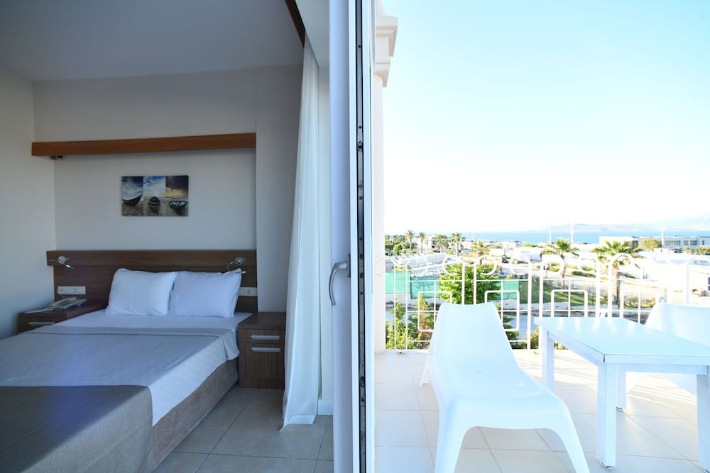 Calico Hotel Standard Room, Sea View 7