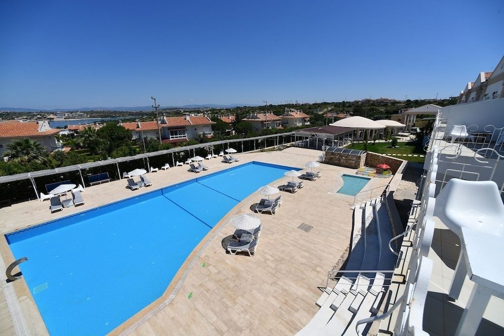 undefined Calico Hotel