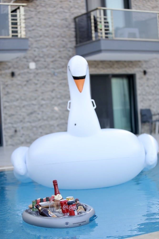 undefined Fontana Hotel 6