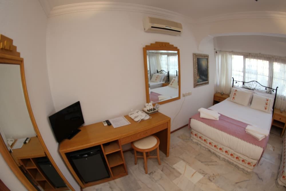 undefined Antik Motel 9