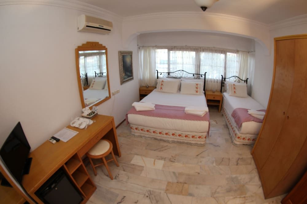 undefined Antik Motel 8