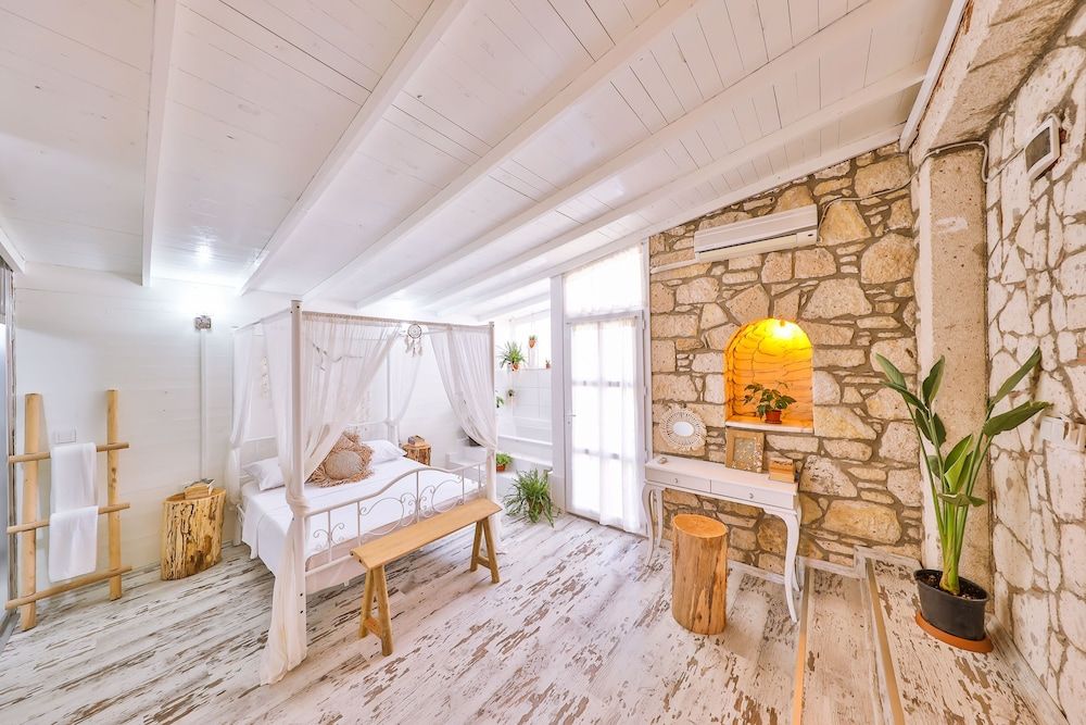 undefined Mon Amour Alacati 3