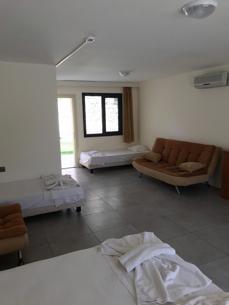 undefined Rana Otel Alacati 4