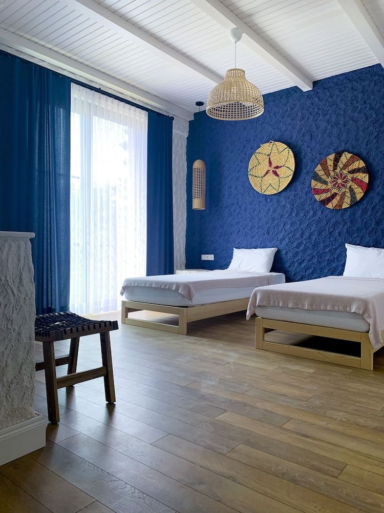 undefined Cesme Koy 6