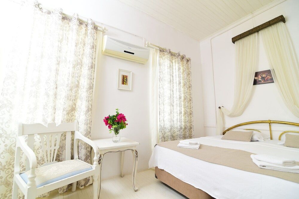 Efnan Butik Hotel Living Room 7