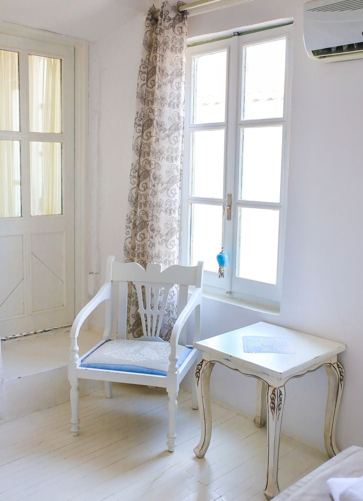 Efnan Butik Hotel Living Room 4