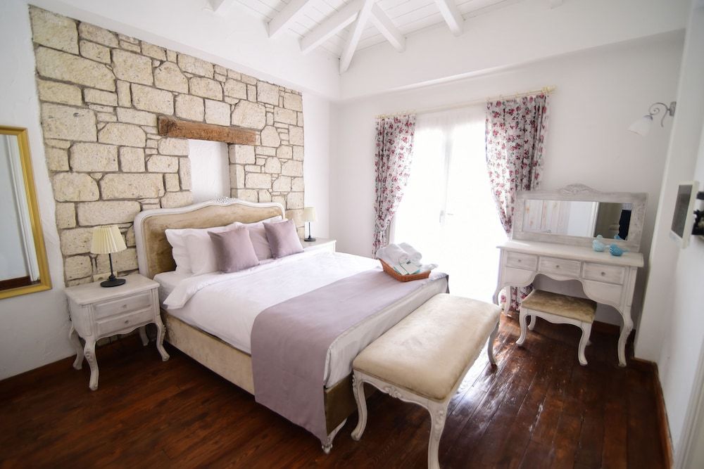 undefined Zübeyde Hanım Alaçatı 9