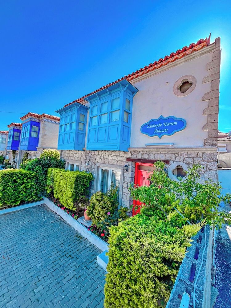 undefined Zübeyde Hanım Alaçatı 6