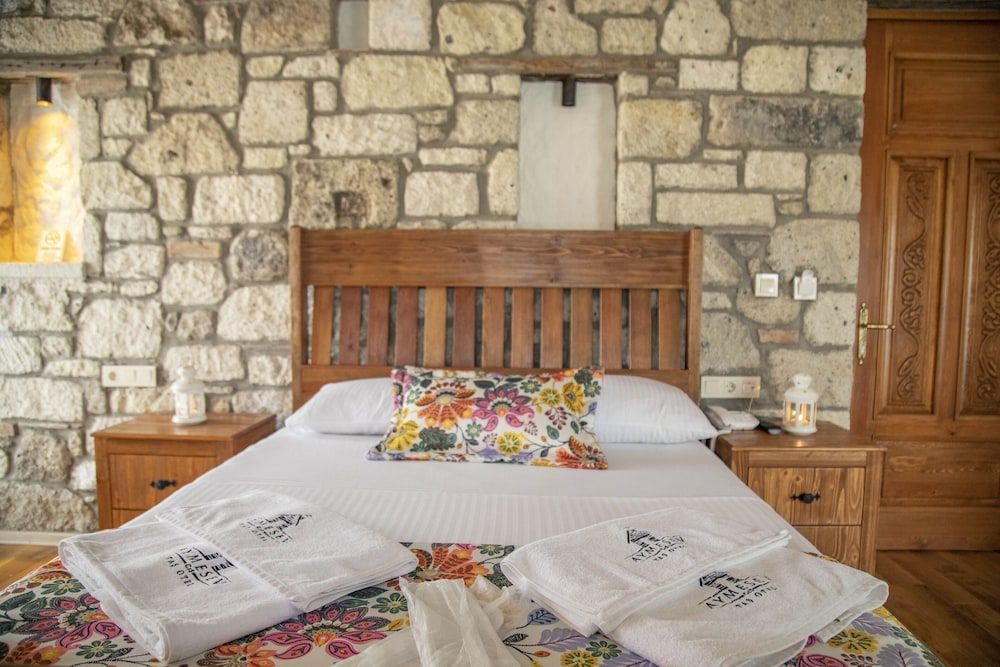 Stone Garden Tas Hotel Deluxe Room 4