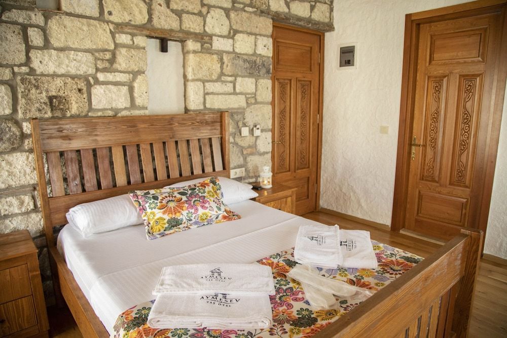 Stone Garden Tas Hotel Deluxe Room 3