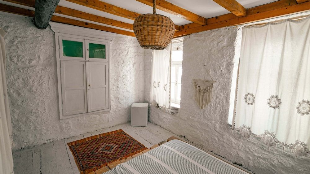 Bo Alacati Deluxe Double Room 7