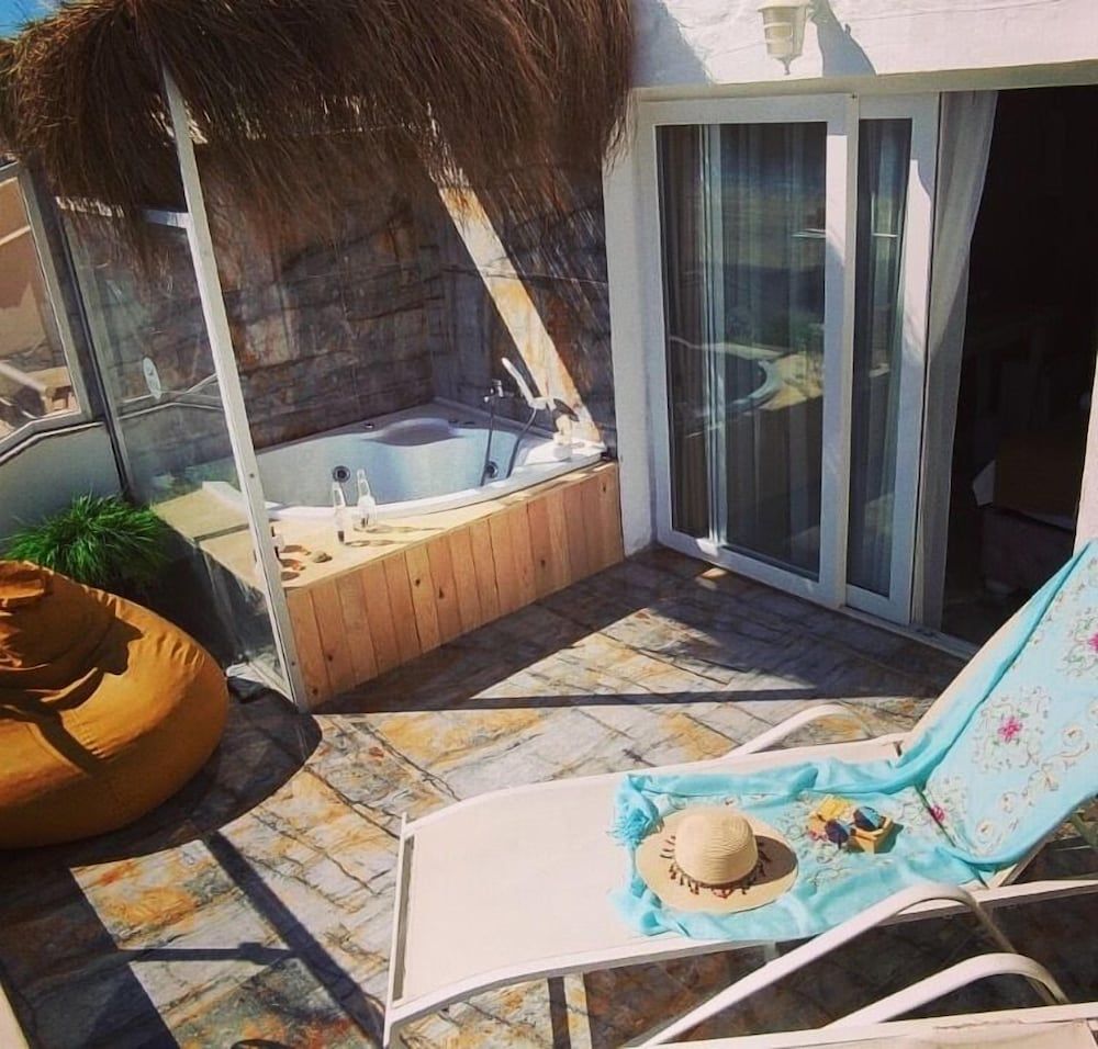 undefined Viya Plus Cesme 7