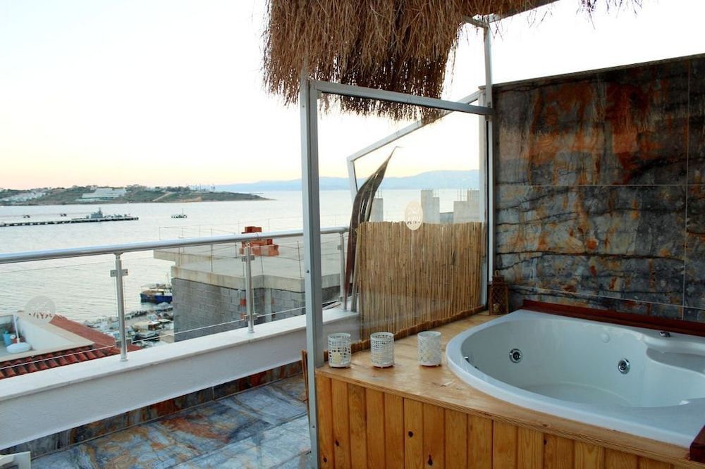 undefined Viya Plus Cesme 3