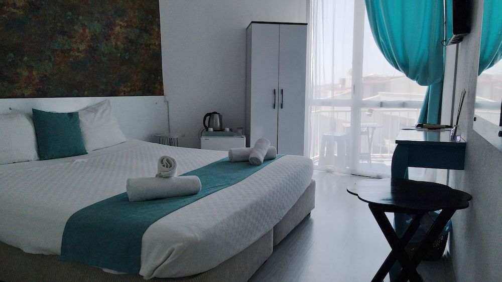 undefined Minerva Port Hotel 10