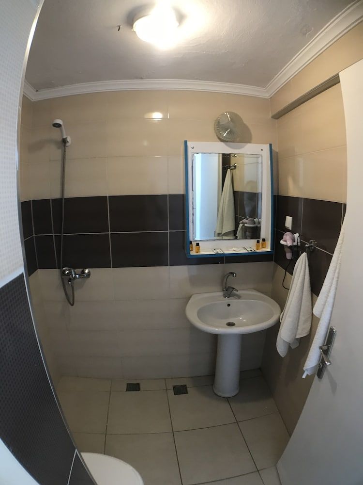 Minerva Port Hotel Standard Double Room, Sea View 9