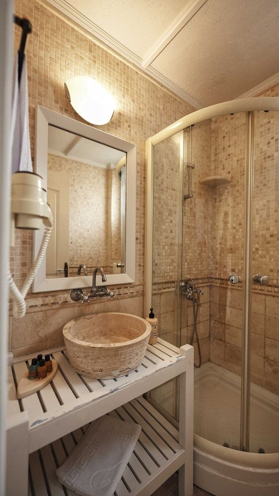 Tash Mekan Alacati Deluxe Room 9