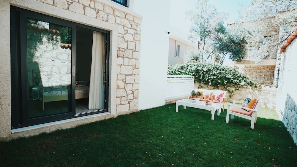 undefined Kybele Alacati 6