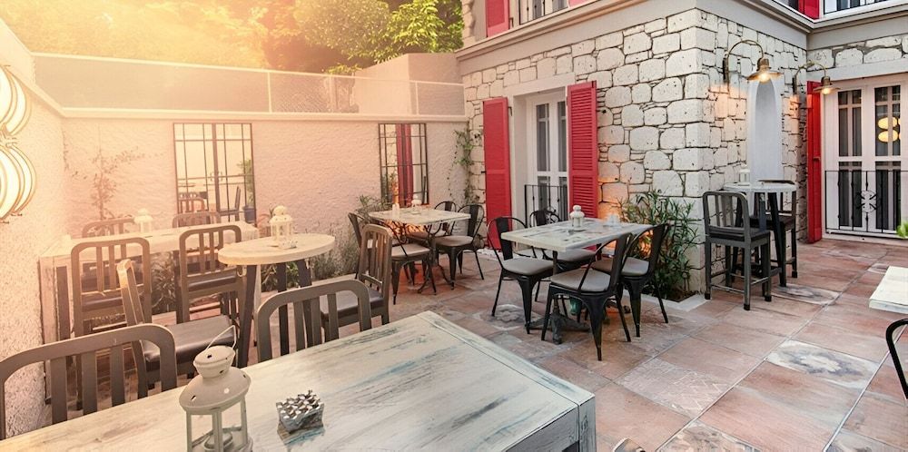 undefined Petite Boutique Apart Hotel 7