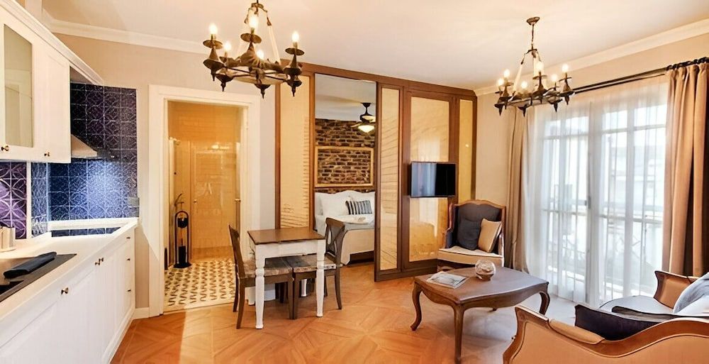 undefined Petite Boutique Apart Hotel 2