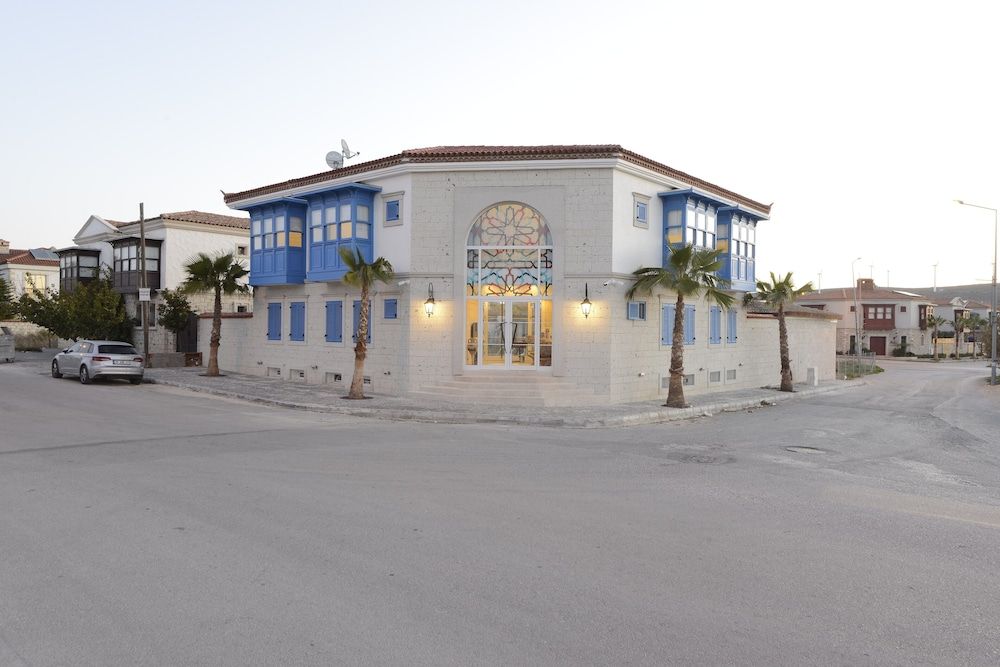 undefined Rhodium Hotel 7