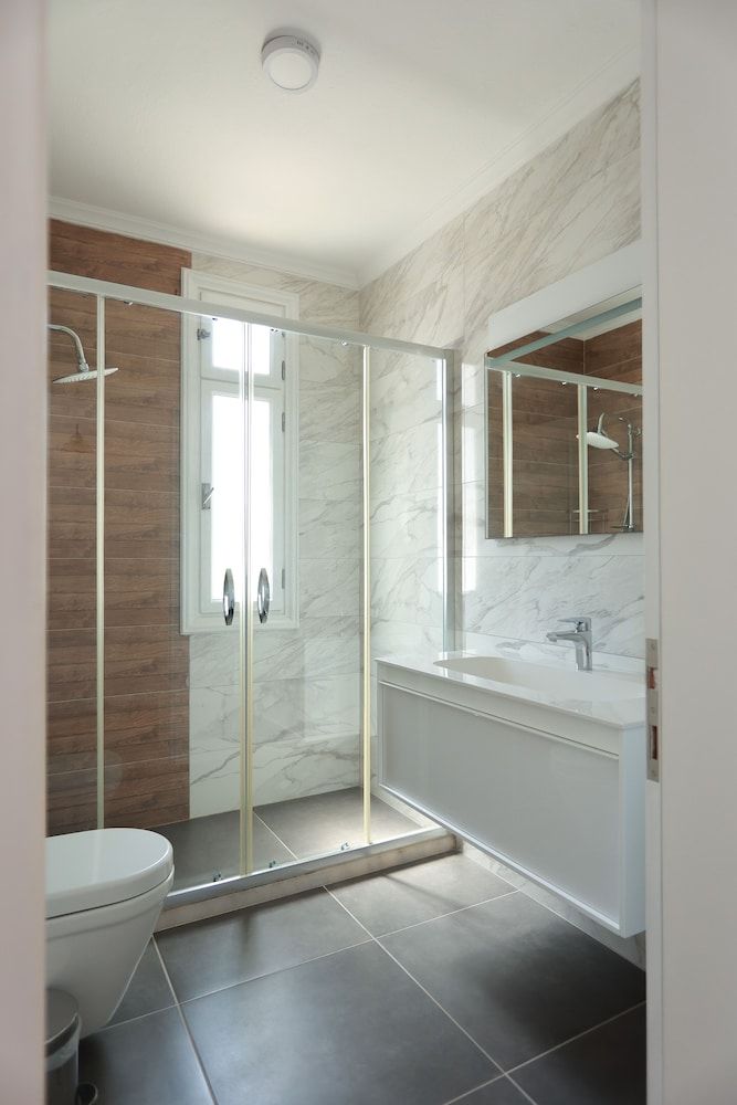 The Blaze Hotel Comfort Room 14