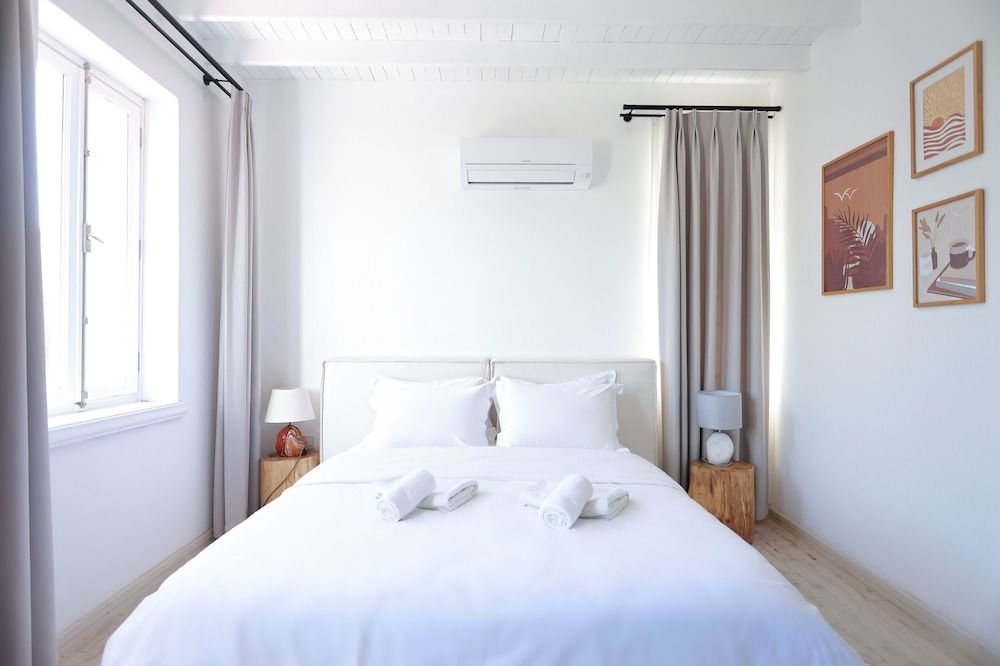 The Blaze Hotel Comfort Room 5