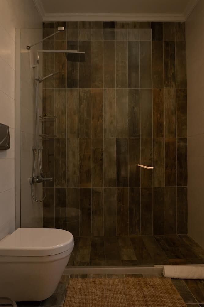 The Blaze Hotel Deluxe Room, 1 Bedroom, Non Smoking, Garden View 18