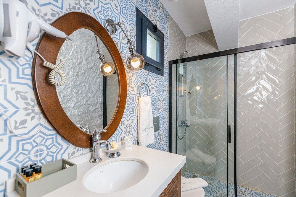 Panjur Otel Deluxe Double Room 11