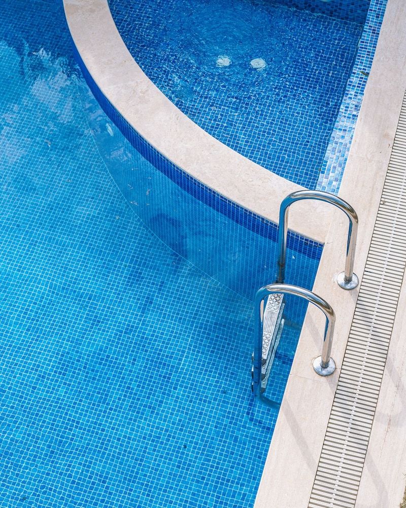 undefined Panjur Otel 8