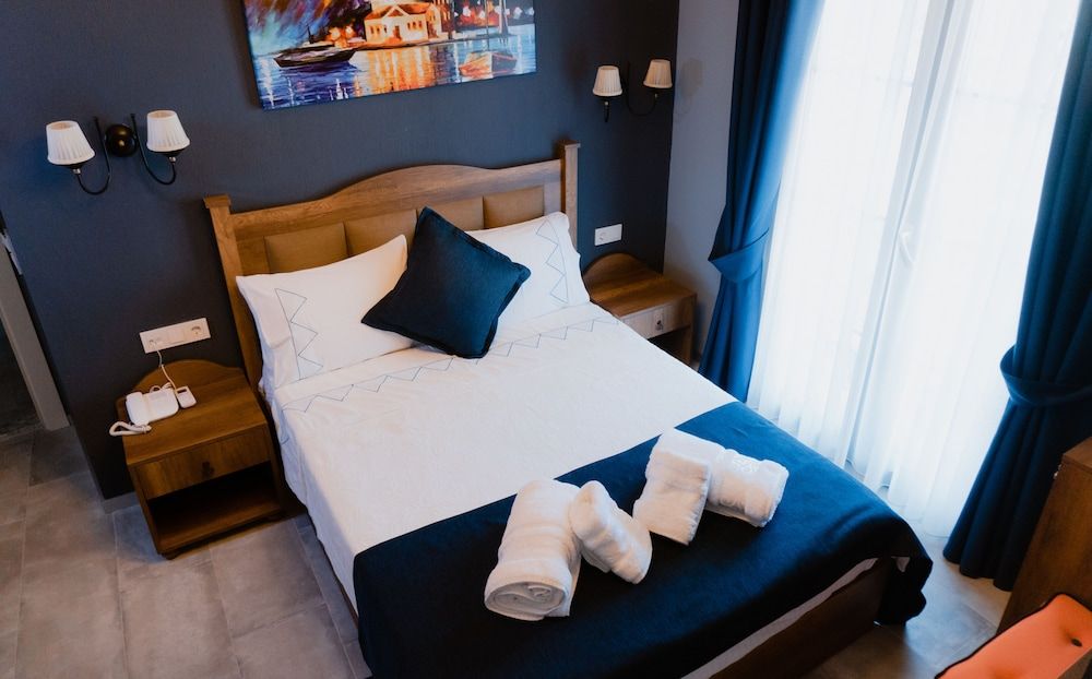 Cati Hotel Boutique Plus Comfort Double Room, 1 Double Bed, Hill View, Corner 6