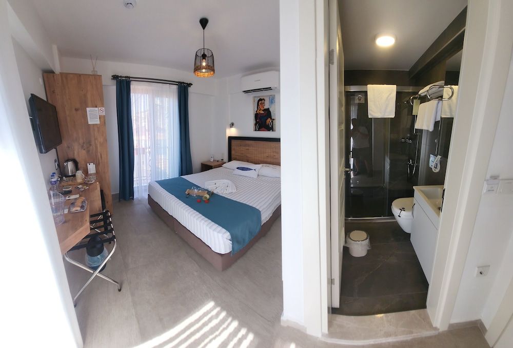 Picasso Suites Cesme Room 8