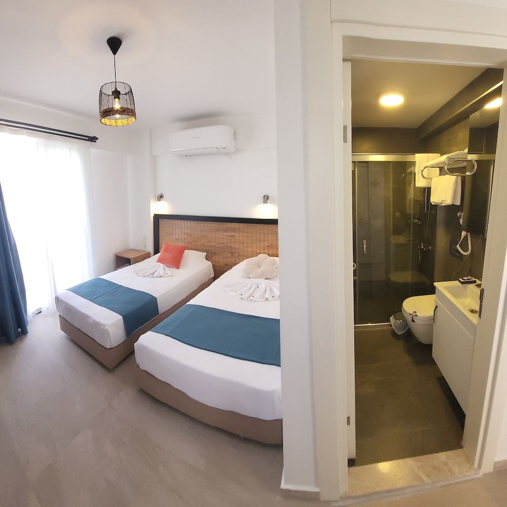 Picasso Suites Cesme Room 3