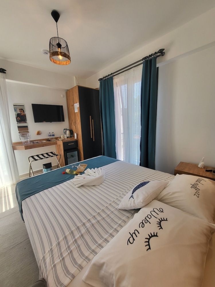 undefined Picasso Suites Cesme 2