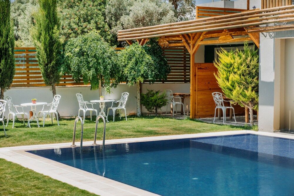 undefined Laradi Otel 4