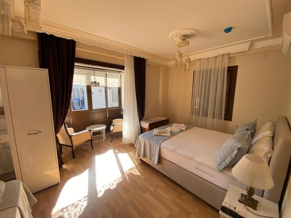 undefined Aral Turkuaz Butik Otel