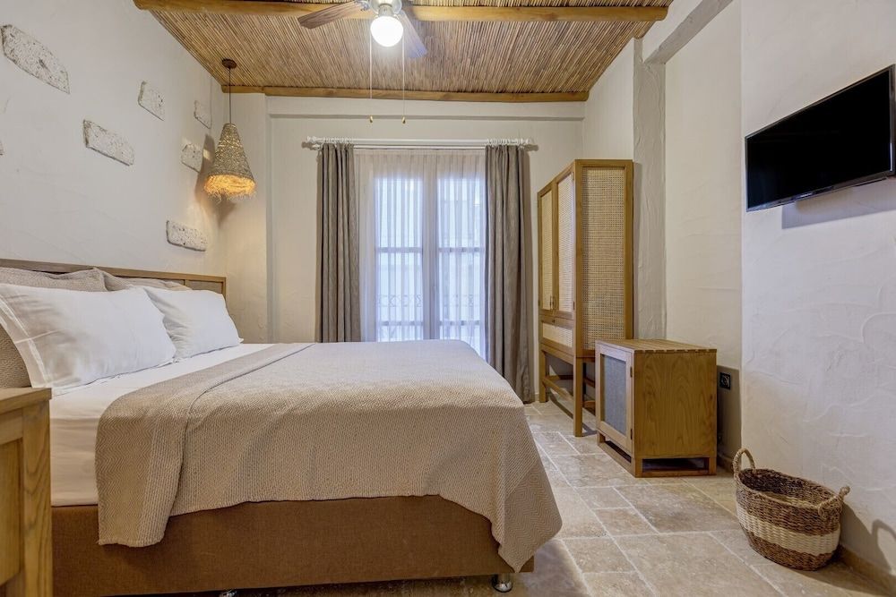 Lika Alacati Standard Double Room 4