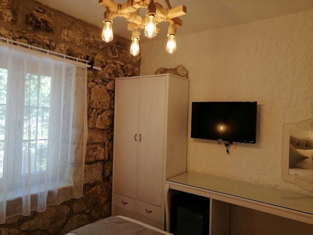 Kaktushan Otel Old Lady 4 7