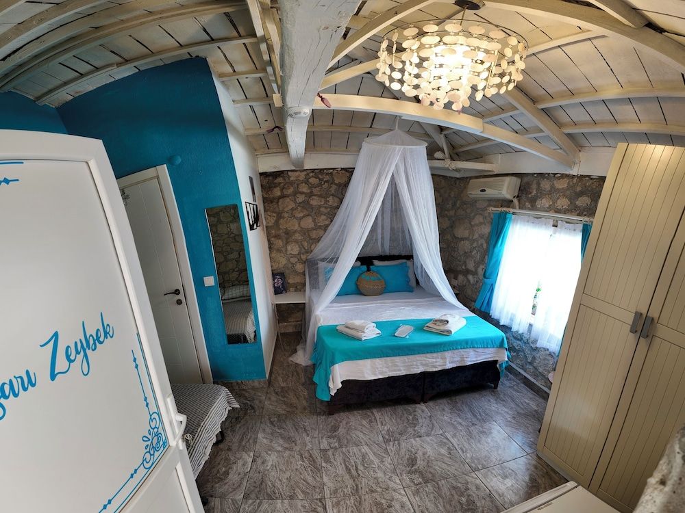 undefined Usta x Cirak Butik Otel
