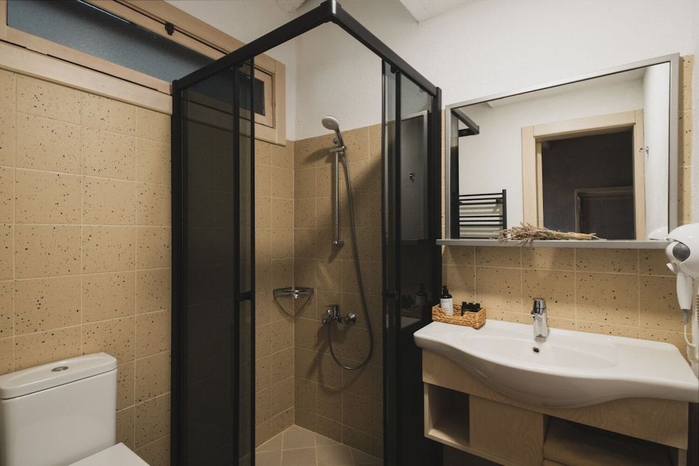 Manej Urla Junior Room 6