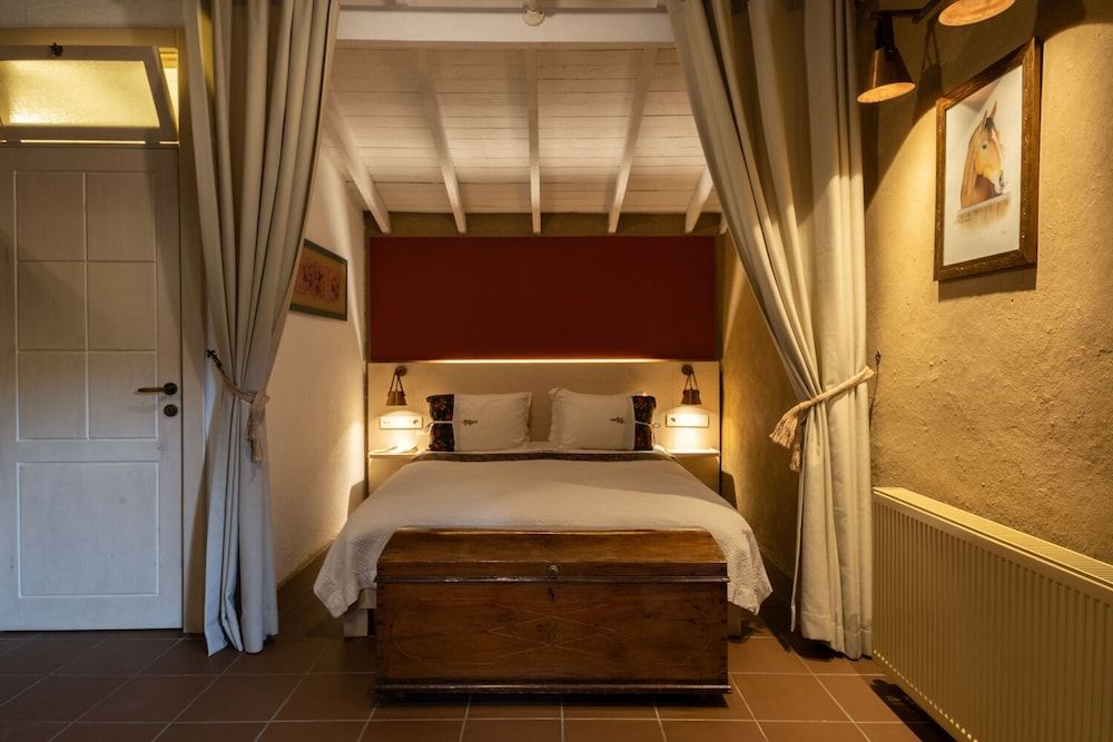 Manej Urla Junior Room 3