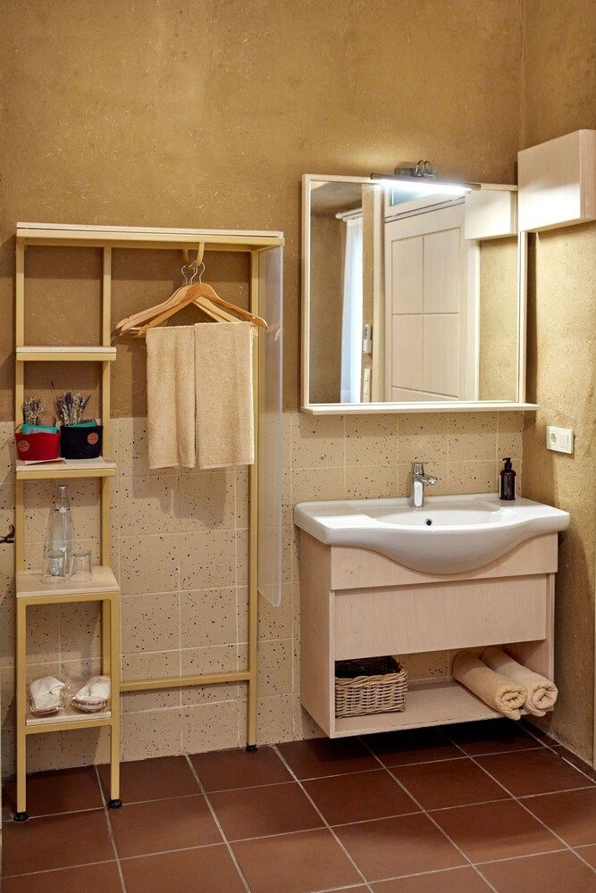 Manej Urla Deluxe Room 3