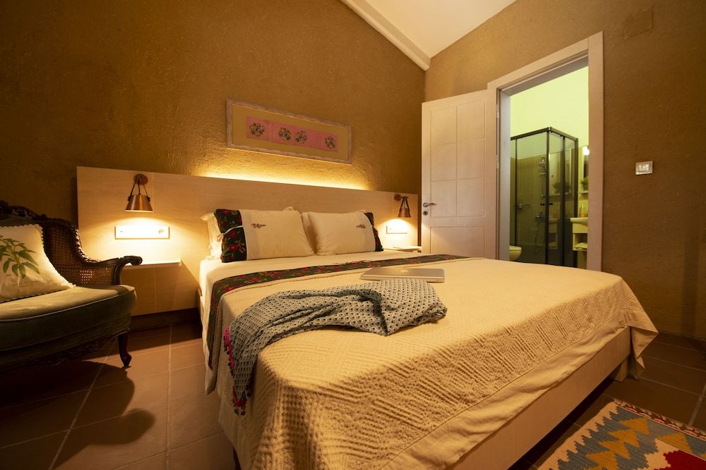 Manej Urla Baglantili Aile Odasi 2