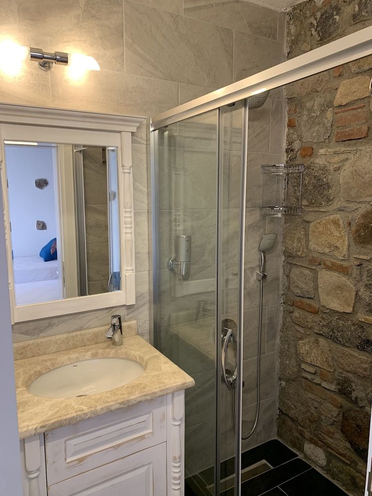 Ada Han Butik Otel Standard Room (Zeytin) 8