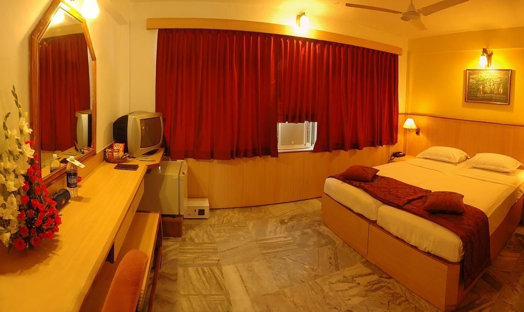 Hotel Mamallaa Heritage Standard Room AC 8